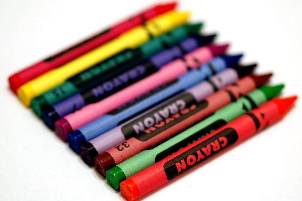 цветные восковые карандаши